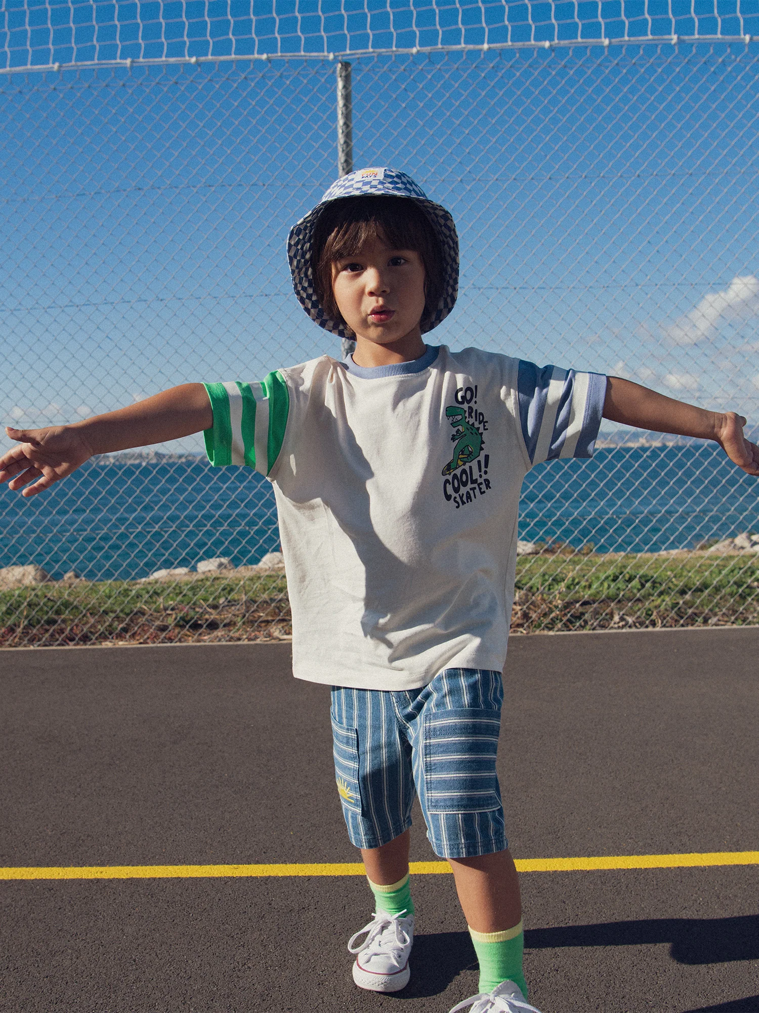 Bermuda bleu rayé à poches pour garçon - Image 3